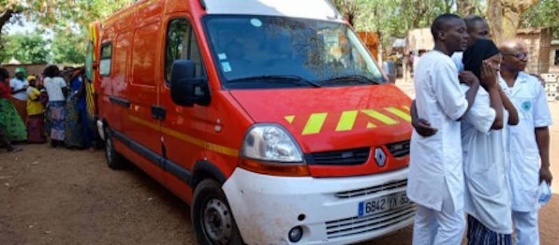 Arrivée de l'ambulance à Andoum