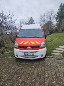 Ambulance donnée par le SDIS03 avant son transport au Tchad