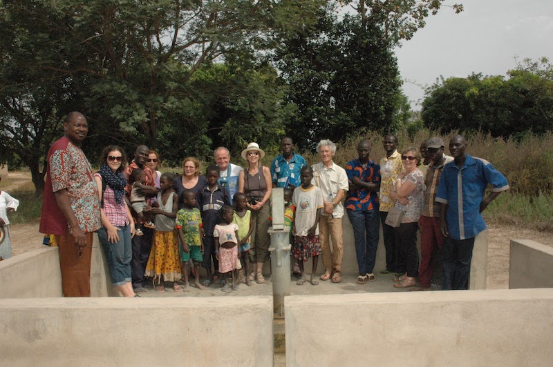 inauguration d'un forage en brousse