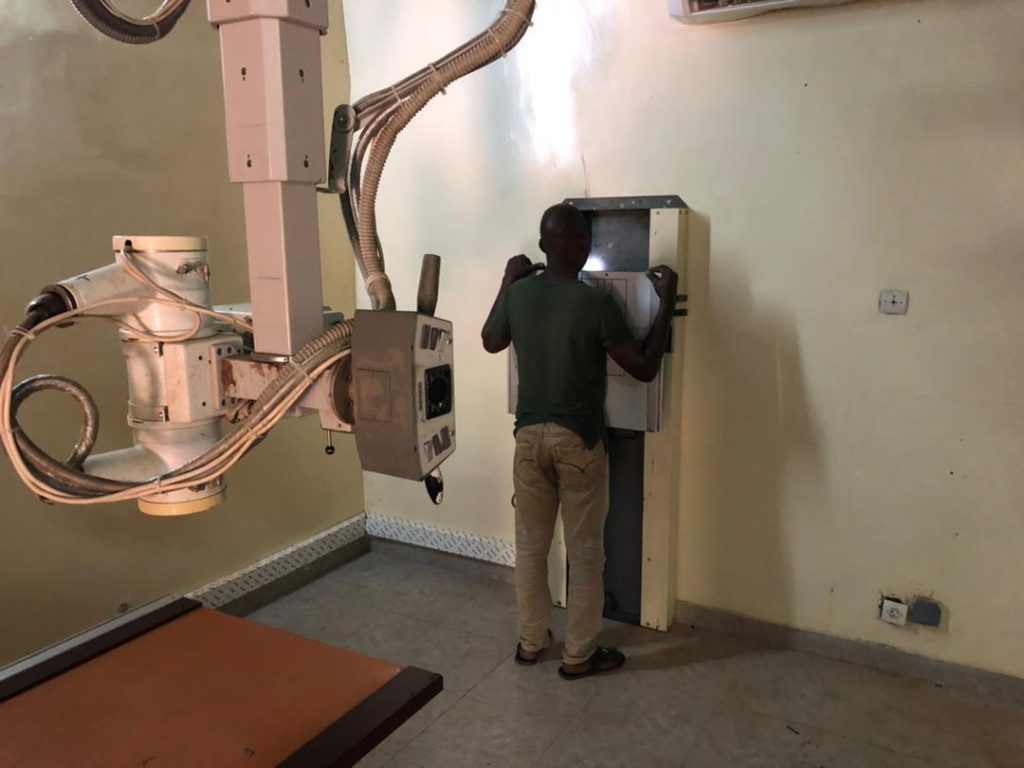 Equipement de radiologie installé à la cité des enfants de Boulsa